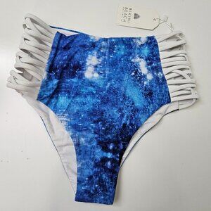 187. Bikini Beach bikini bottom. NWT